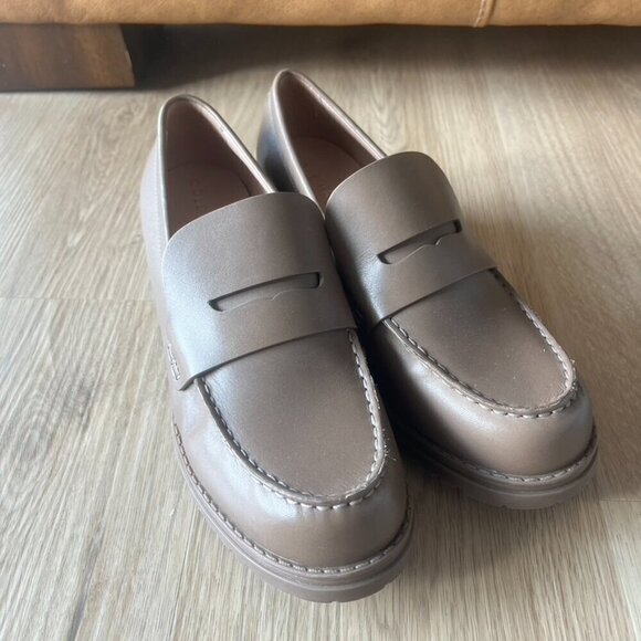 Cole Haan Women's Geneva Platform Lug Loafer in Tan Beige  7B - Picture 1 of 11